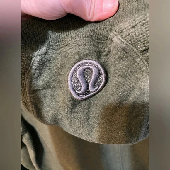 Lululemon Fireside Scuba Hoodie Jacket Cable Knit Detail - Size 10 in Olive - Picture 7 of 9